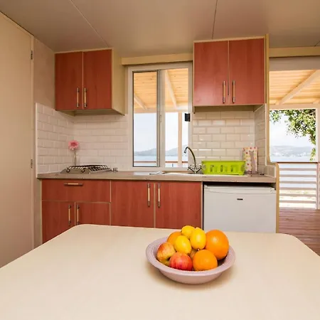 Holiday home Mobile Frangipani 3 Biograd Na Moru